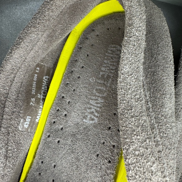 Minnetonka Moccasins Womens Kilty Fringe Bow Slip On Hardsole Memory Foam - Picture 4 of 6